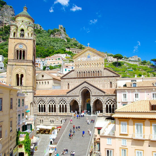 Guided tour of the Sorrento Coast, Positano and Amalfi | inStazione
