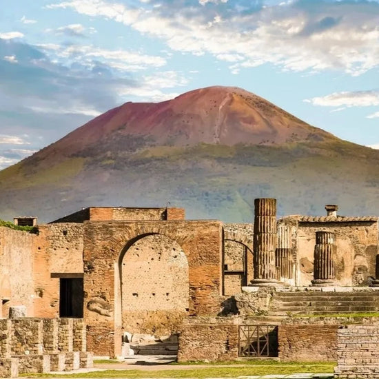 Pompeii and Vesuvius Tour from Naples | inStazione